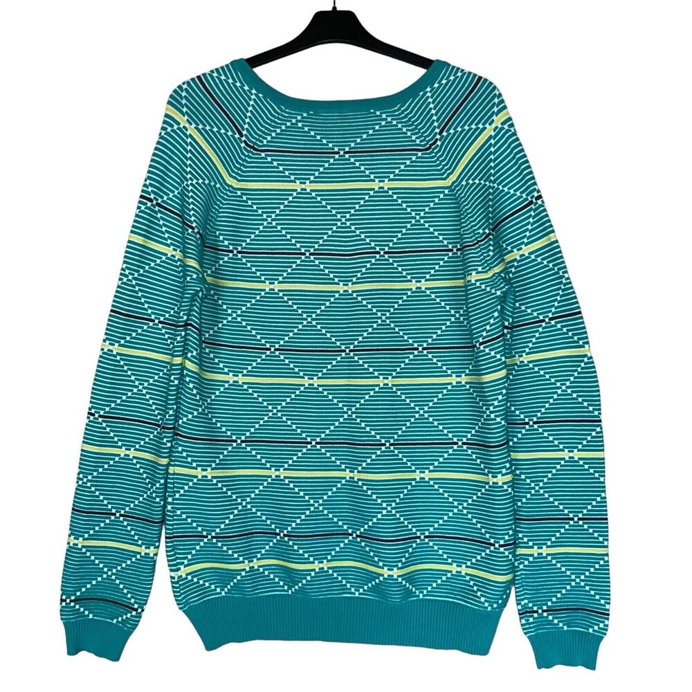 V-Neck Sweater Golf Knit - Picture 4 of 10